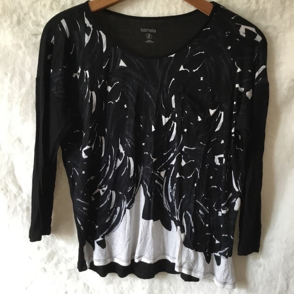 Kensie Black and White Abstract Print Top - Picture 2 of 16